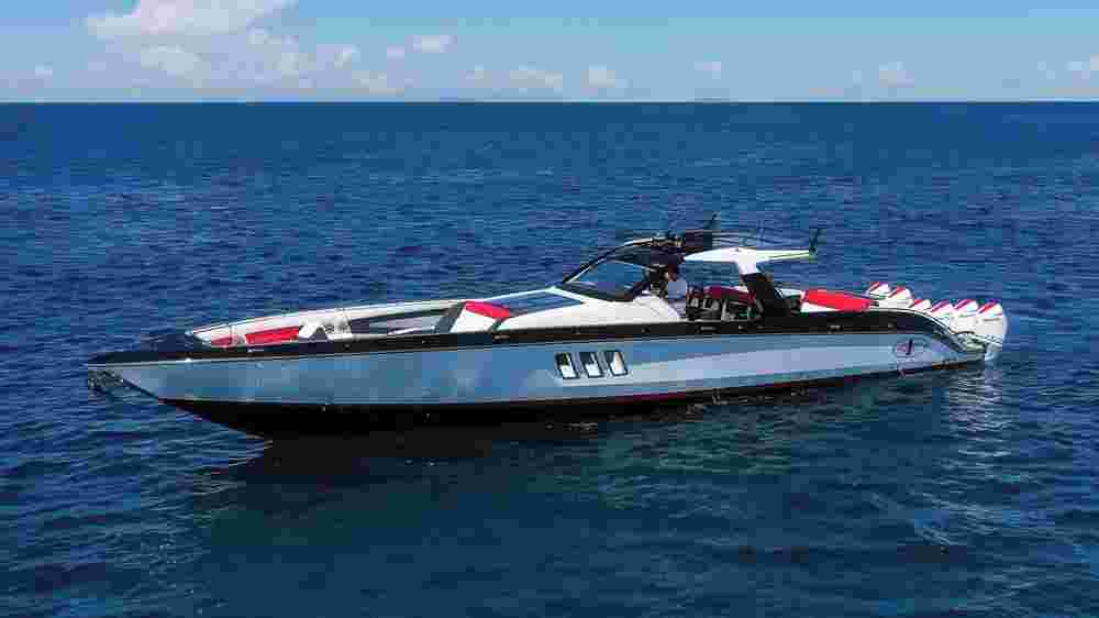 2021 Cigarette Racing 59' Tirranna