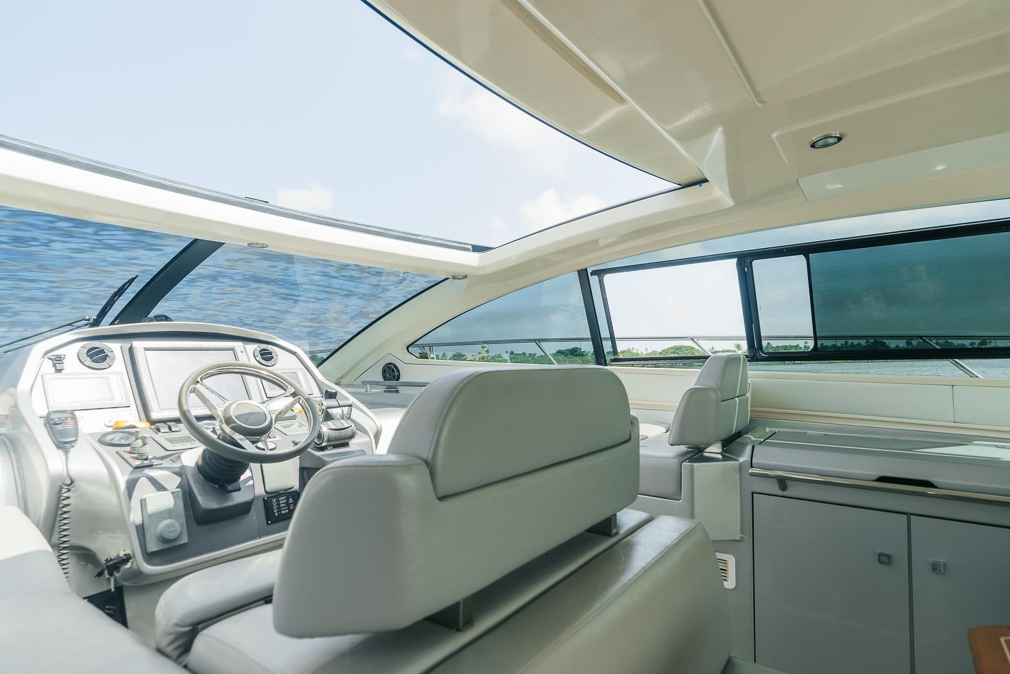 2013 Azimut Atlantis 58 for Sale in Miami Beach, Florida Motor Yacht 1