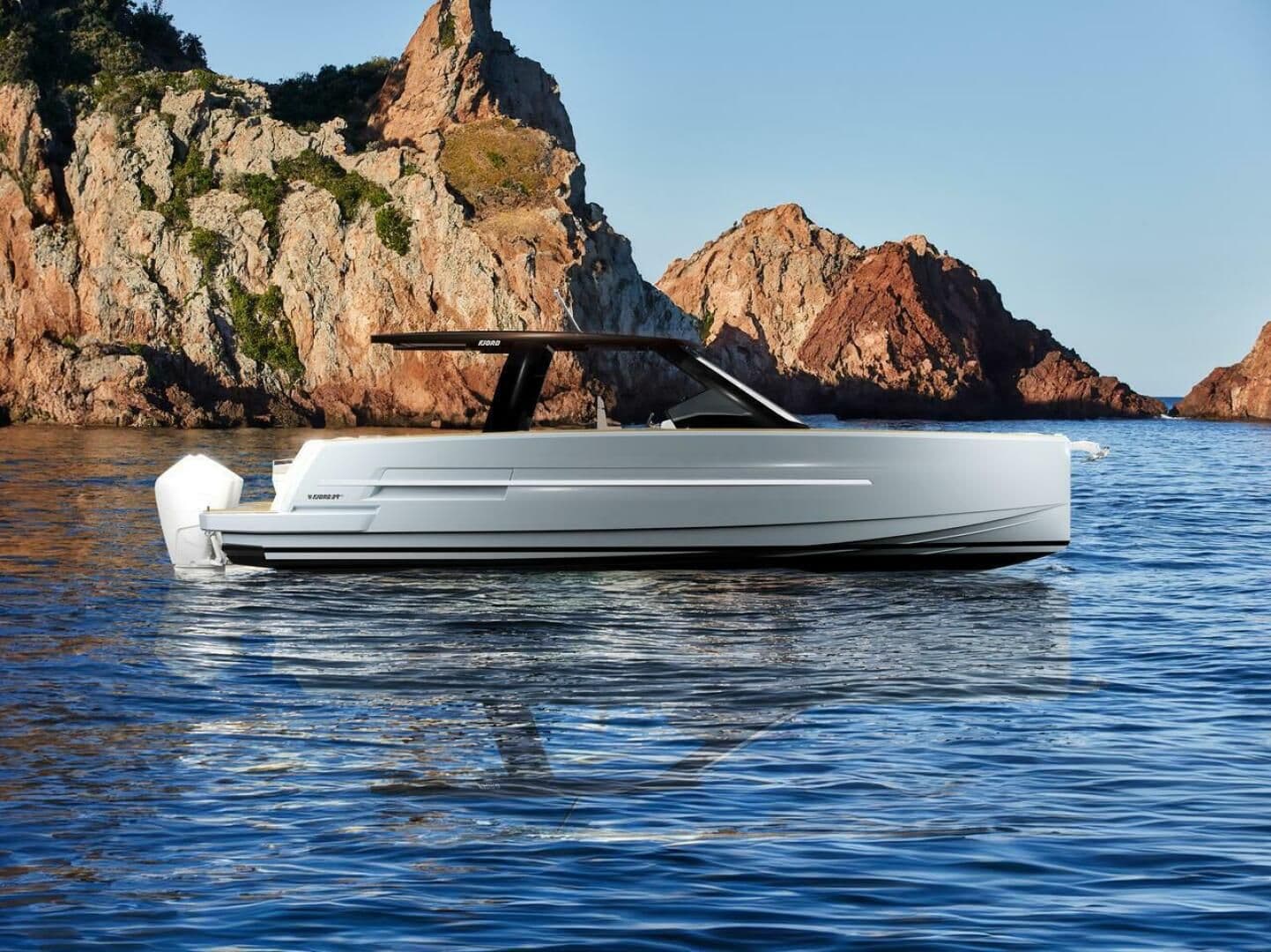 2024 Fjord 39 XP for Sale in Palm Beach Gardens, Florida Motor Yacht