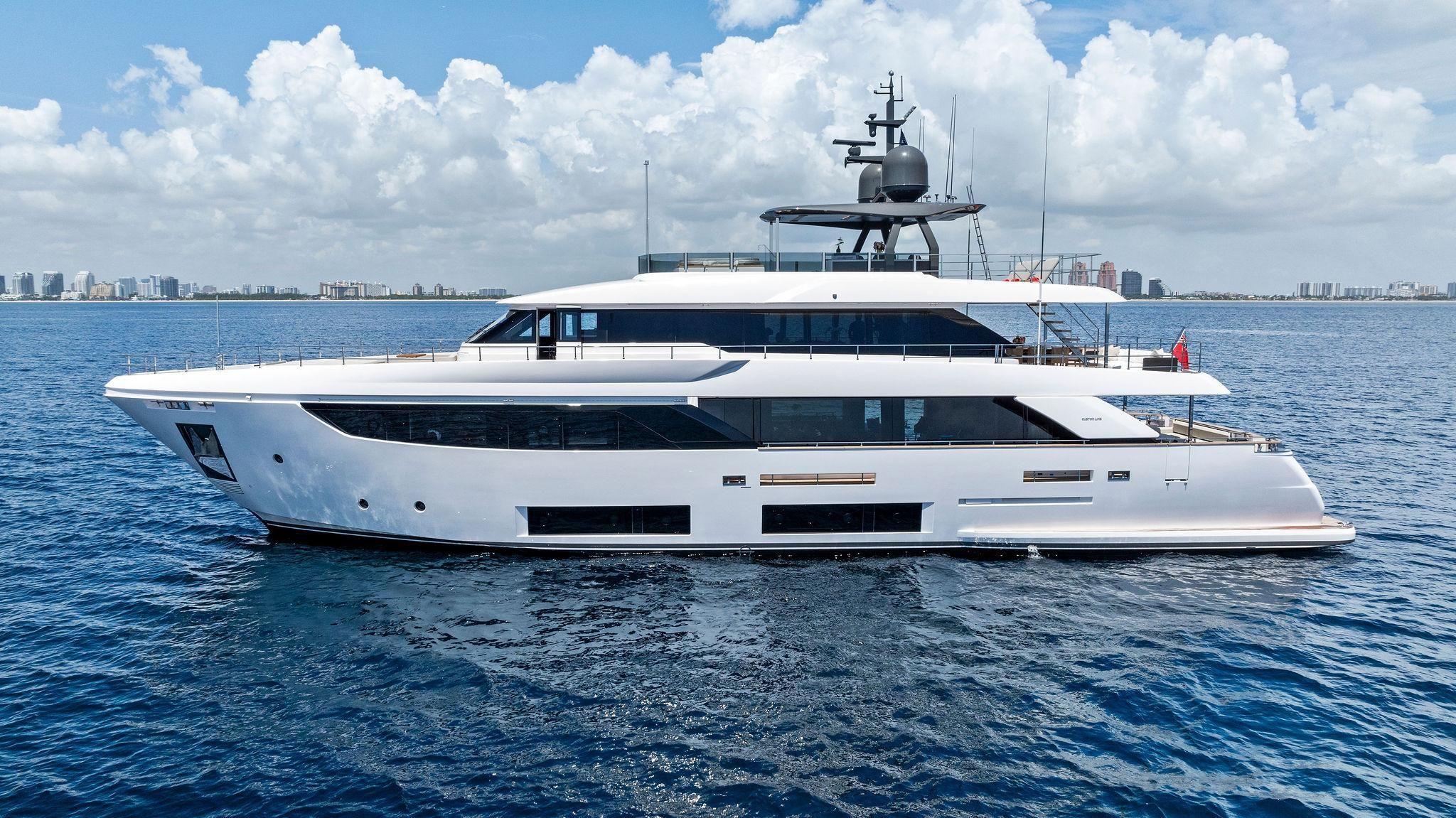 Custom Line Navetta 33 For Sale