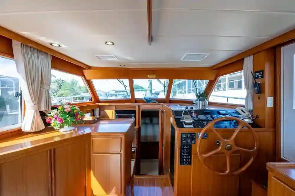 Symbol Yachts 42' Sundeck for Sale