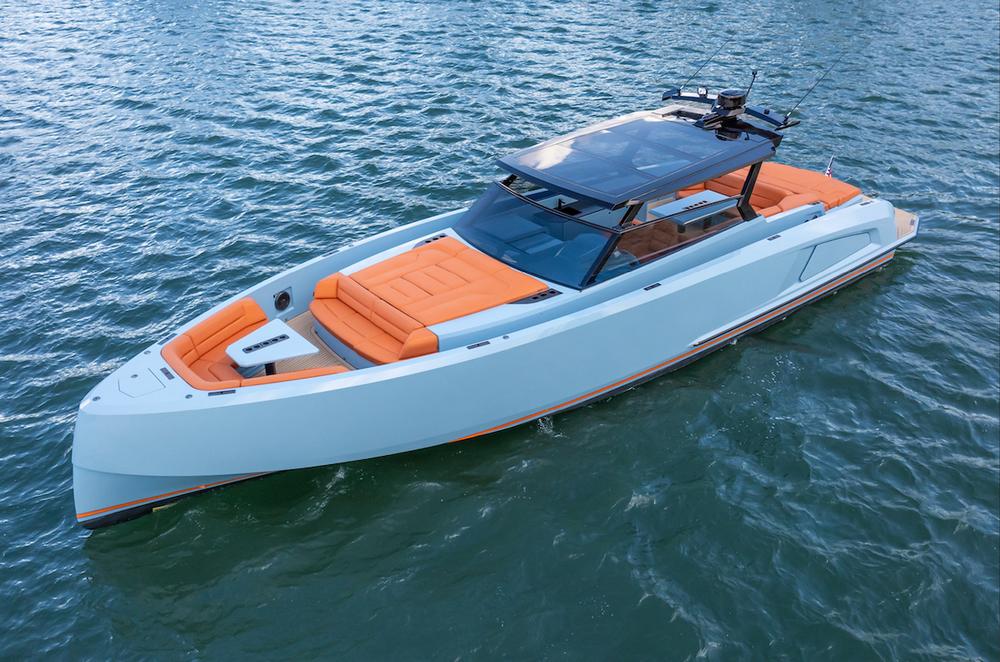 Vanquish-VQ52-yacht-luxury-easyboats-mallorca-top-view.png