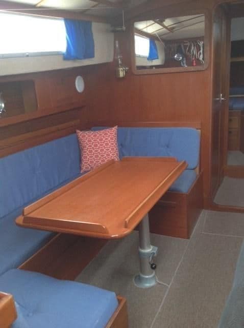 Hallberg-Rassy Rasmus 35 in vendita