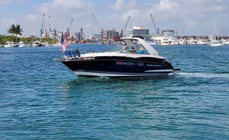 Monterey 295 Sport Yacht For Sale