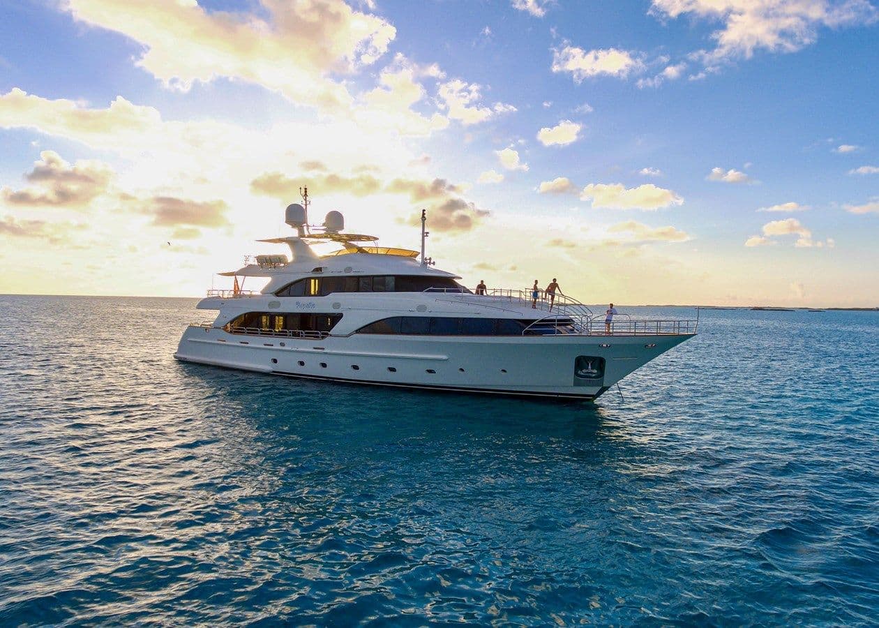 2008 Benetti Classic 120 for Sale in Aventura, Florida Motor Yacht 4