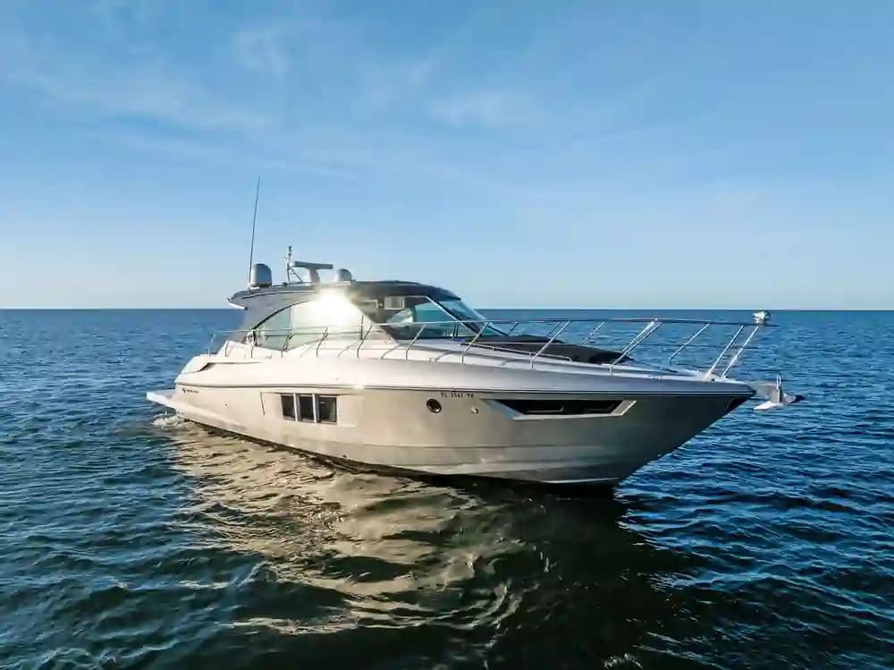 Cruisers Yachts 45 Cantius for Sale