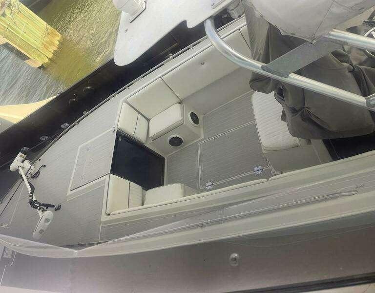 1990 Wellcraft Scarab 30 Cuddy