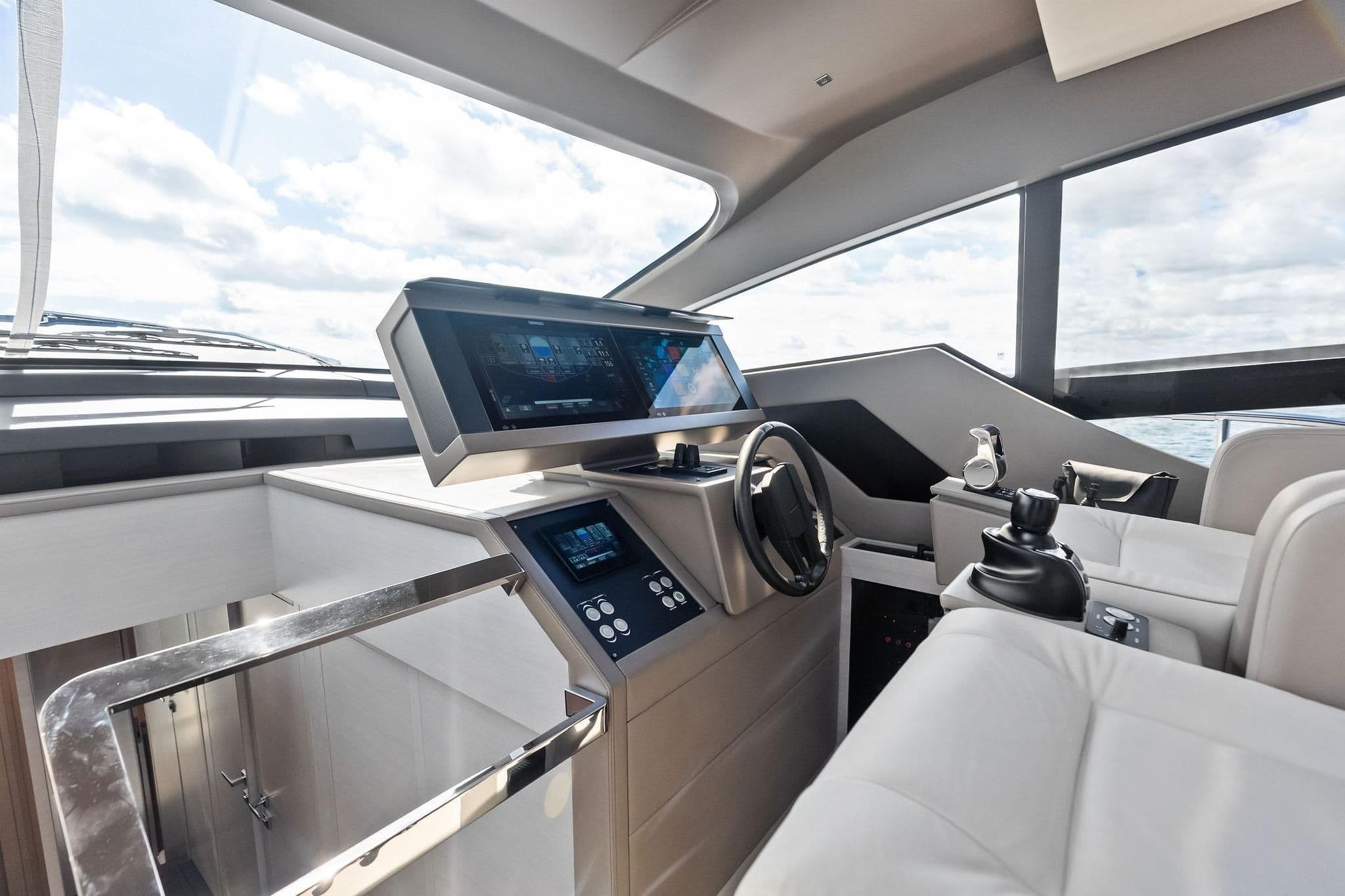 2024 Pershing 7X a la venta en North Miami Beach, Florida High Performance 1