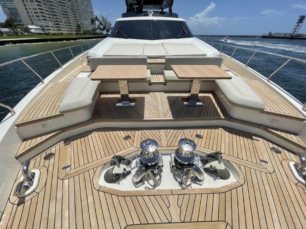 2021-ferretti-yachts-920-power-9880134-20250722115737903-1.jpg