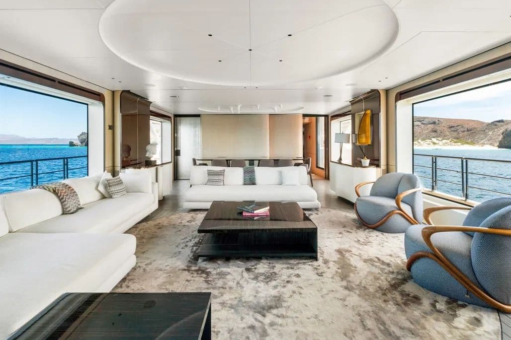2019 Azimut Grande 35 Metri for Sale in La Paz, MX Flybridge 3