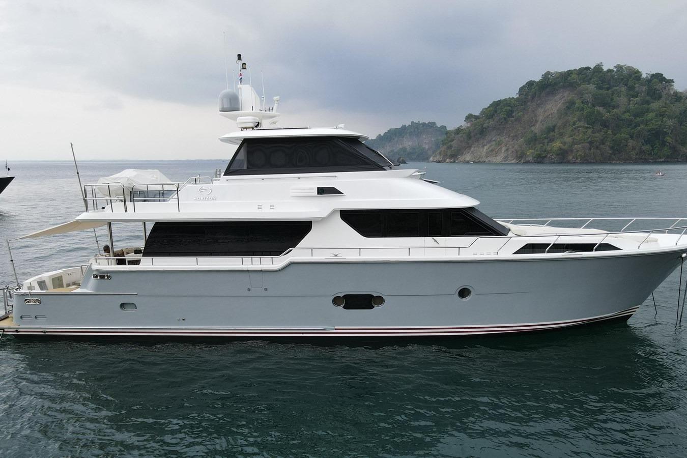 Horizon V74 Skylounge For Sale