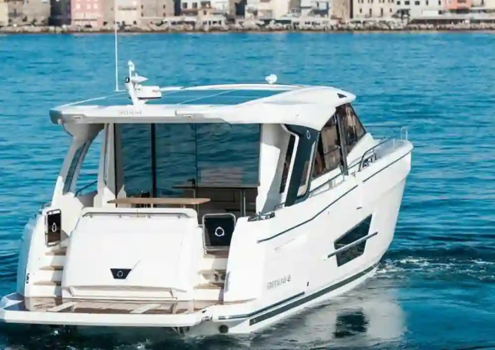 Greenline Yachts 45 Coupe for Sale