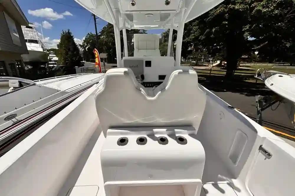 2022 Streamline R 26 for Sale in Brielle, New Jersey Center Console 5