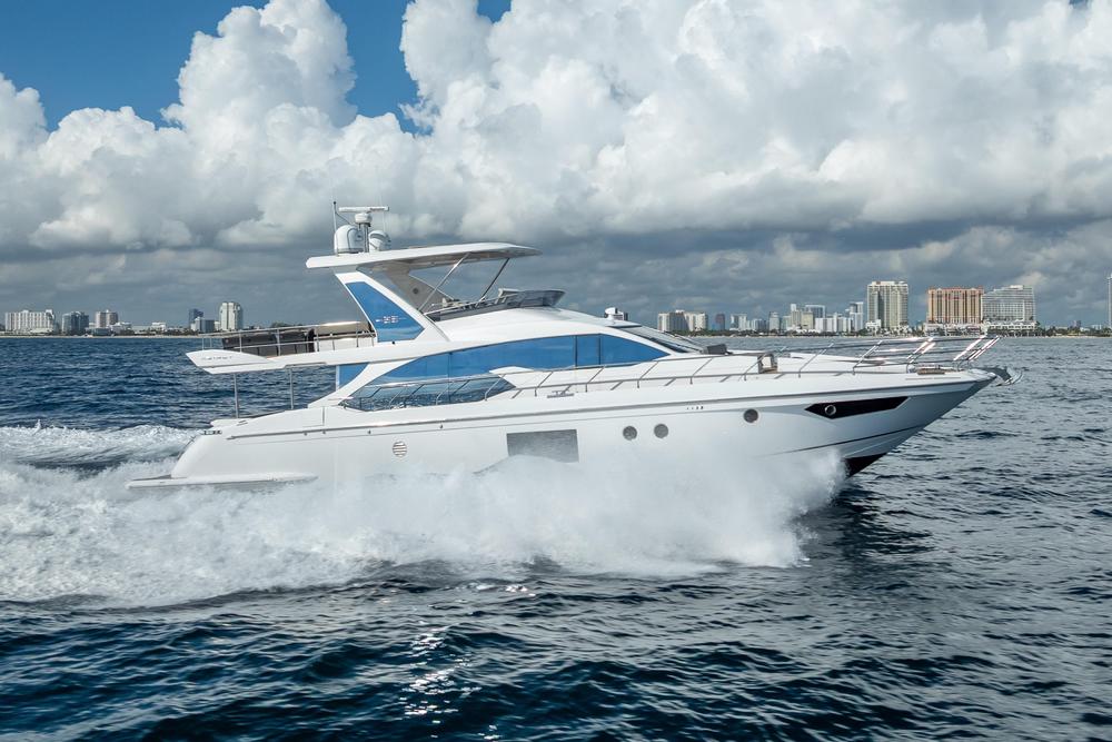 2019 Azimut 66