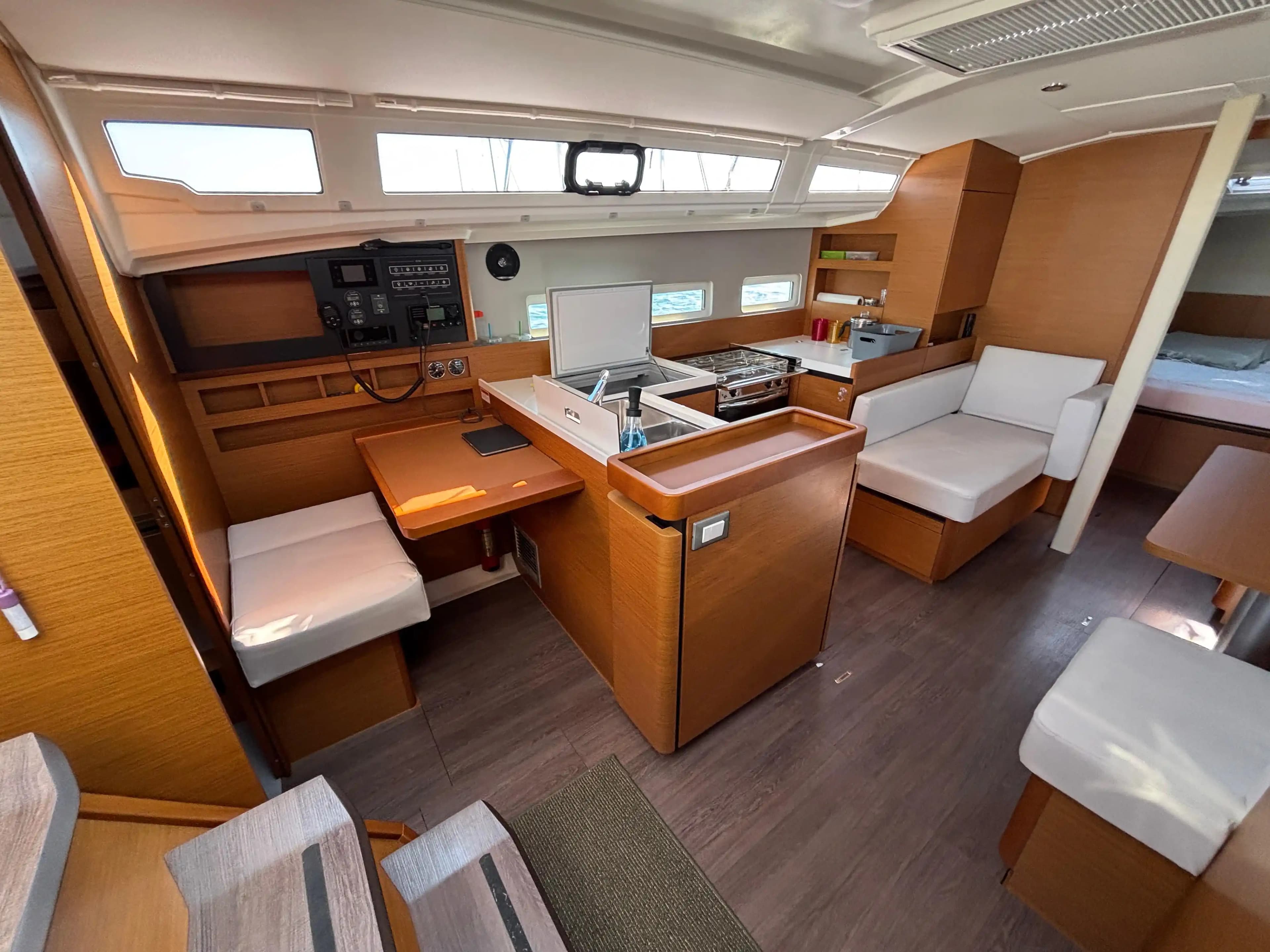 2021 Jeanneau Sun Odyssey 410 for Sale in Groton, Connecticut Monohull 5