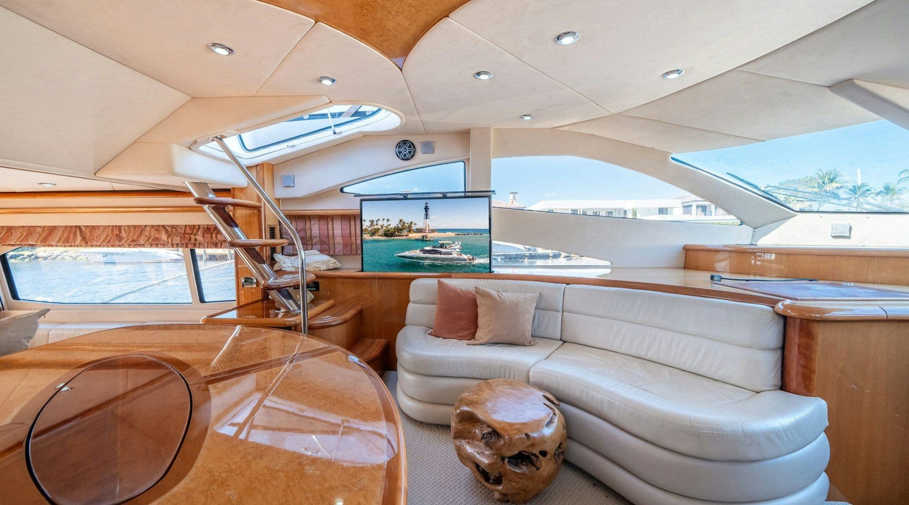 2004 Sunseeker Manhattan 64 for Sale in Lighthouse Point, Florida Flybridge 3