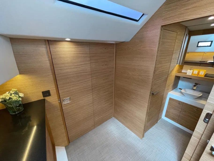 2024 De Antonio Yachts D50 Open for Sale in Boston, Massachusetts Motor Yacht 3