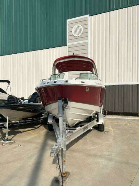 Chaparral 256 SSi for Sale