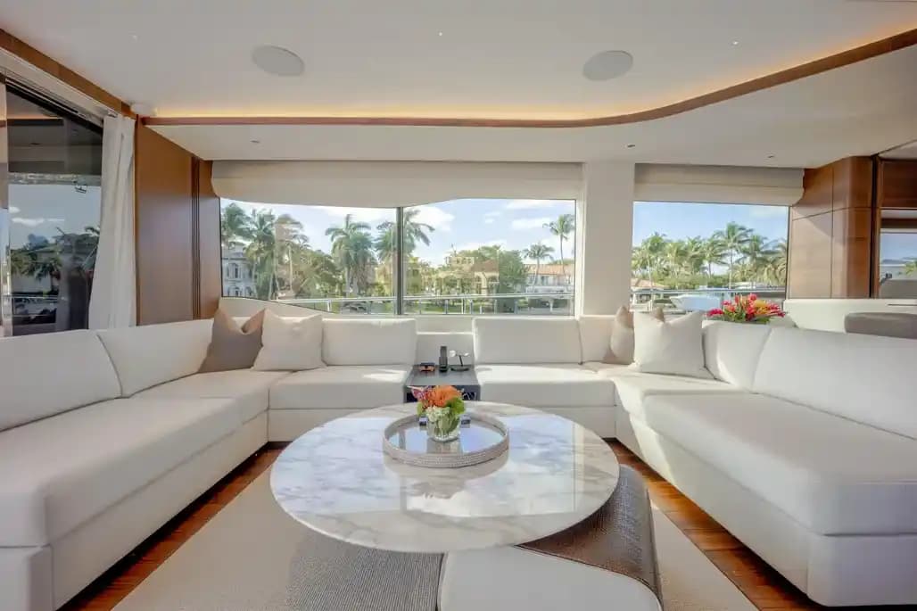 2022 Princess Yachts Y85 Sold in Miami Beach, Florida Flybridge 2