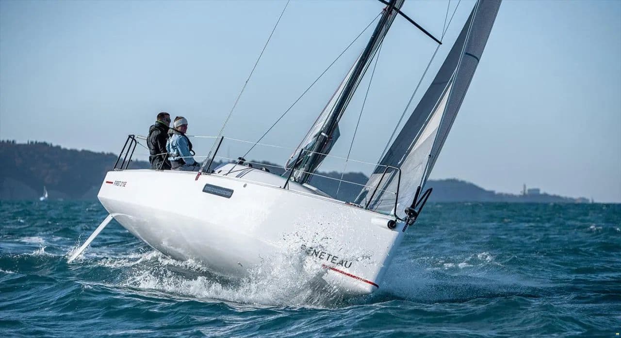 2025 Beneteau First 27 SE for Sale in Geneva, CH Monohull