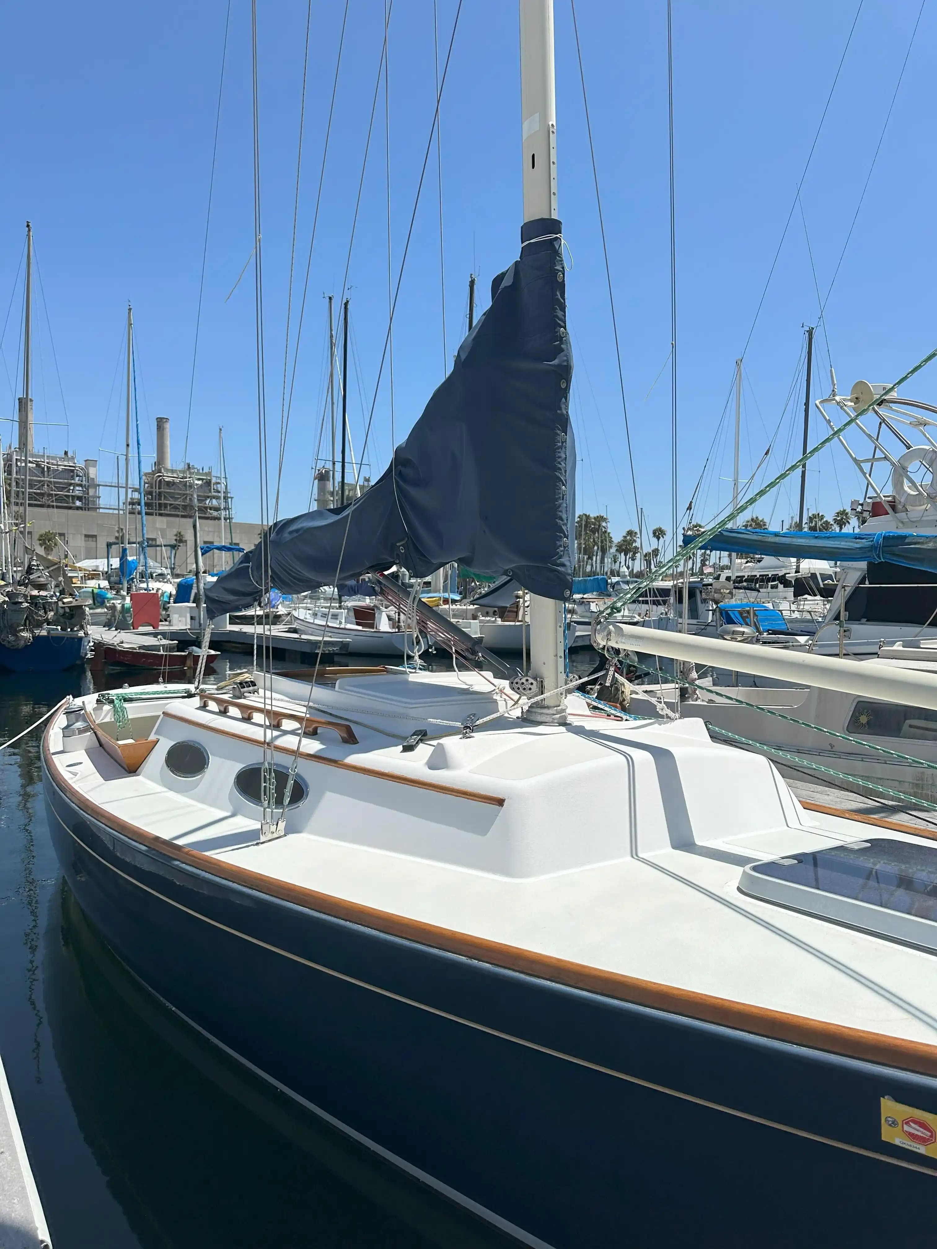 Alerion Yachts 28 Express for Sale