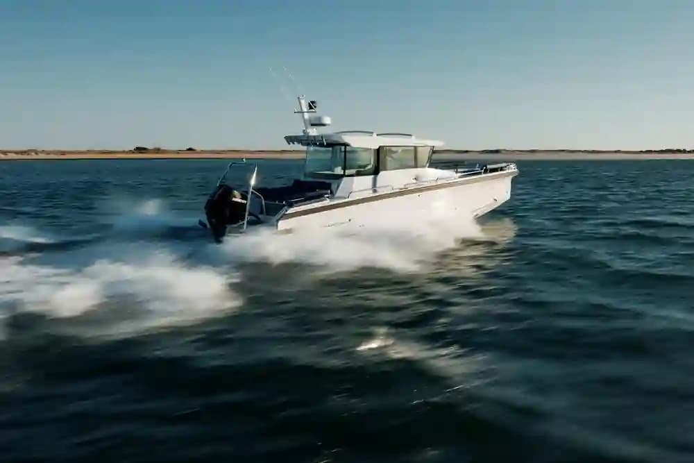 2024 Axopar 29 XC Cross Cabin Sold in San Diego, California Walk-around Boats 3