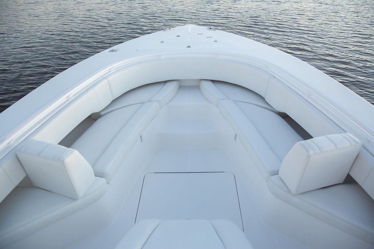 Fountain Powerboats 34CC in vendita