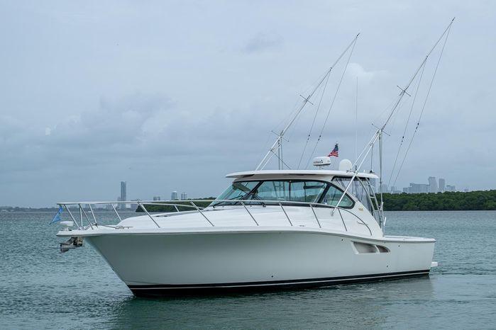 2009-tiara-yachts-39-open-power-9833493-20250610071449985-1_XLARGE.jpg
