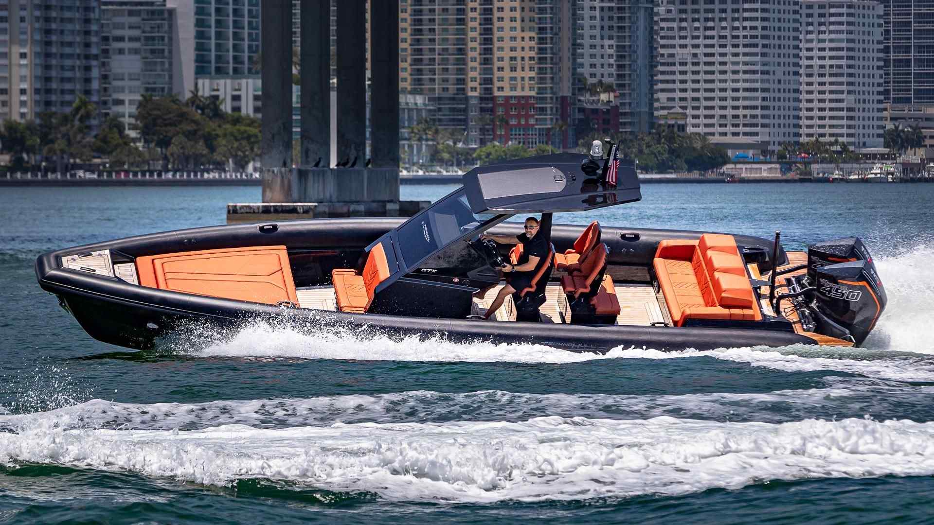 Yacht