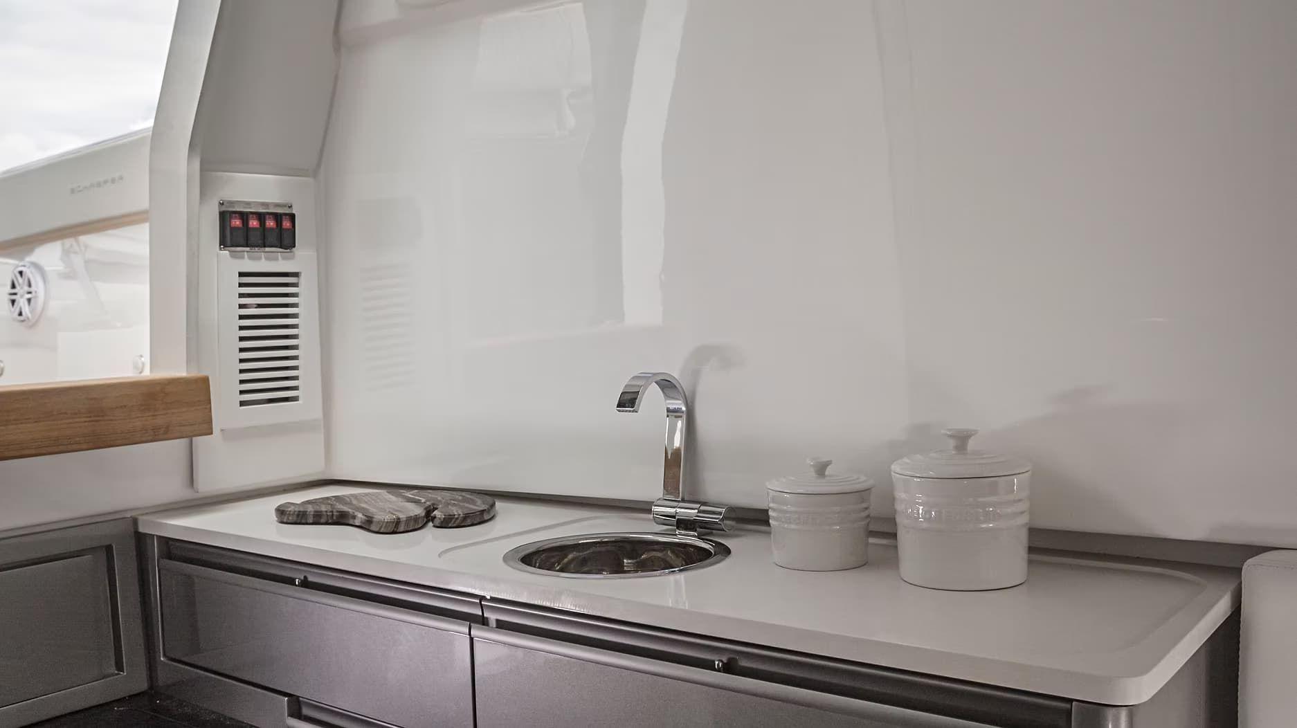 Schaefer Yachts V33 zum Verkauf