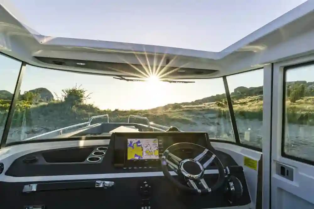 2023 Axopar 28 Cabin Verkauft in Wrightsville Beach, North Carolina Express Cruiser 2