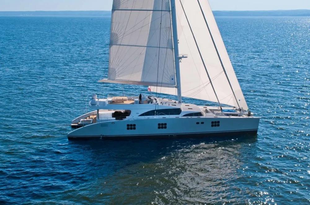 2010 Sunreef Yachts 102