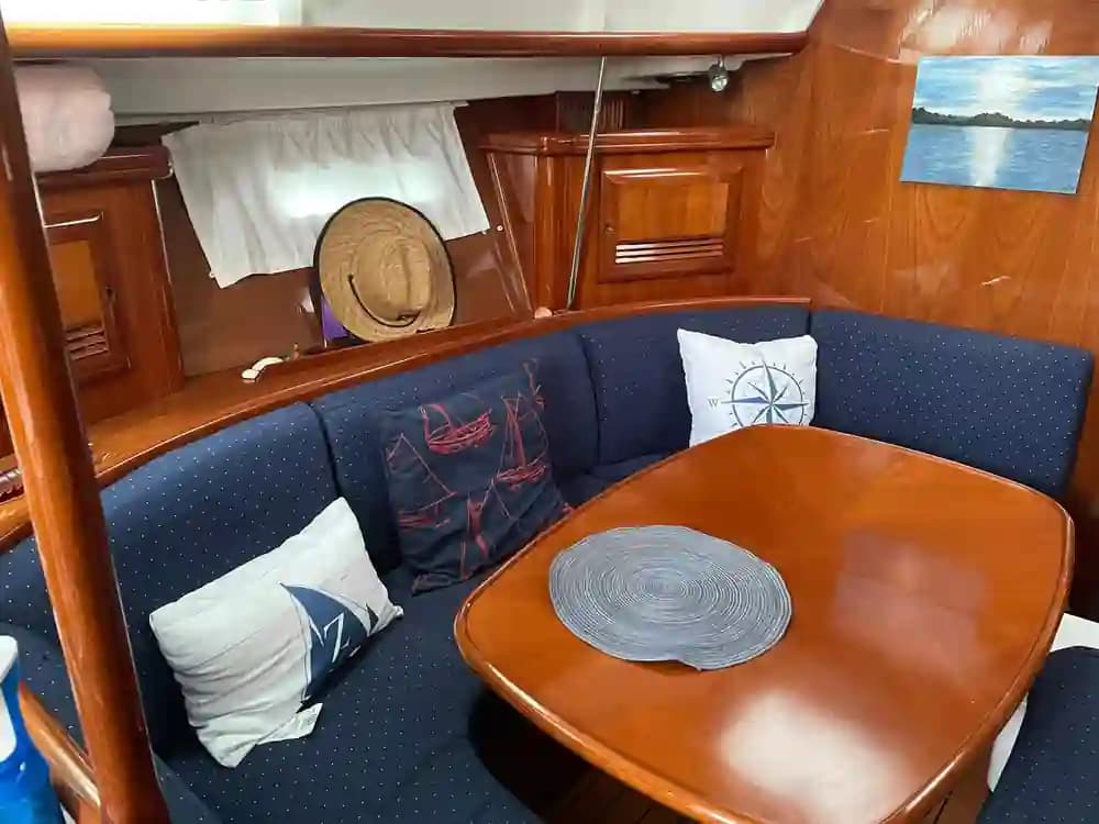 Beneteau 393 for Sale