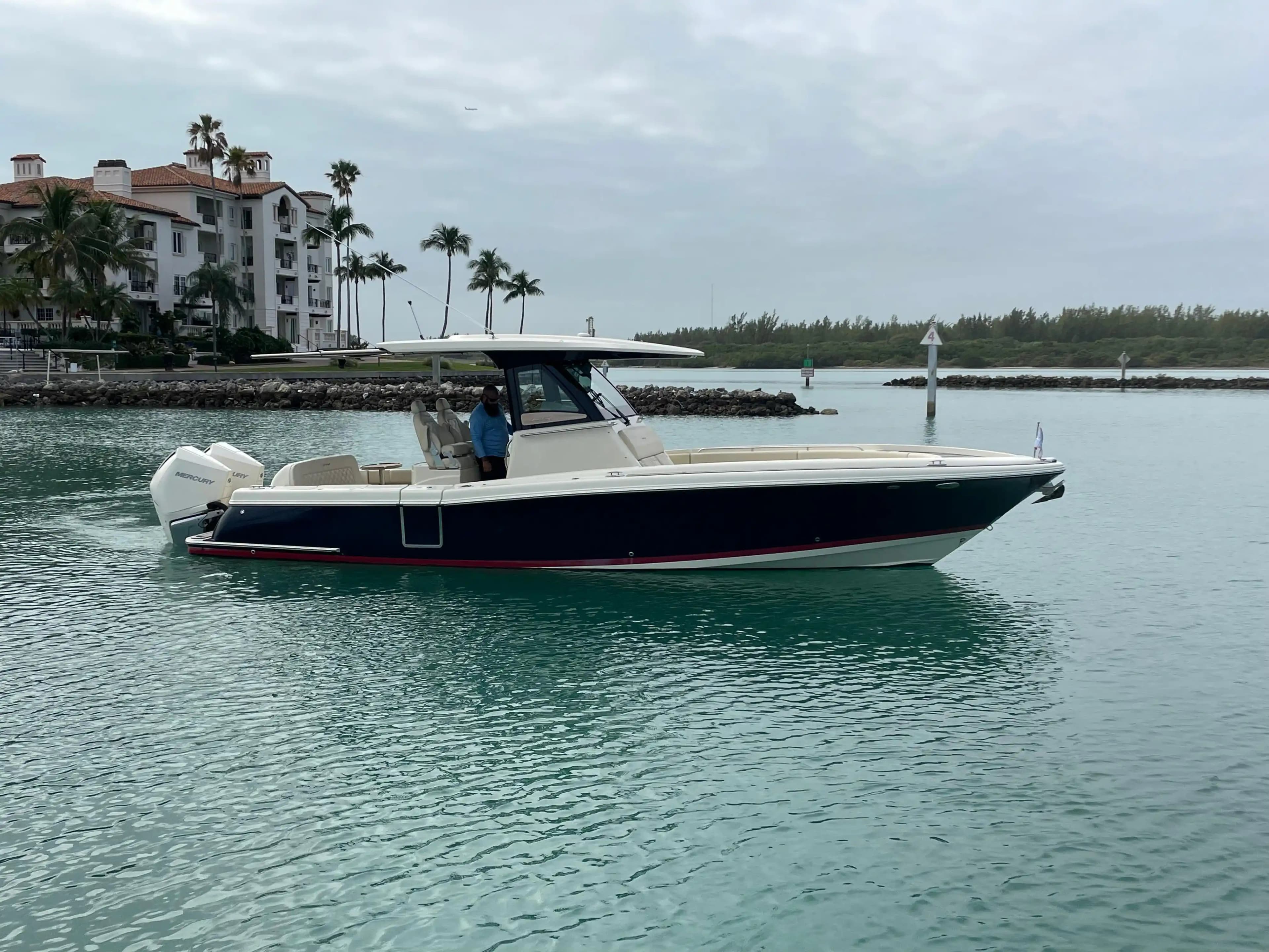 Chris-Craft Catalina 30 for Sale