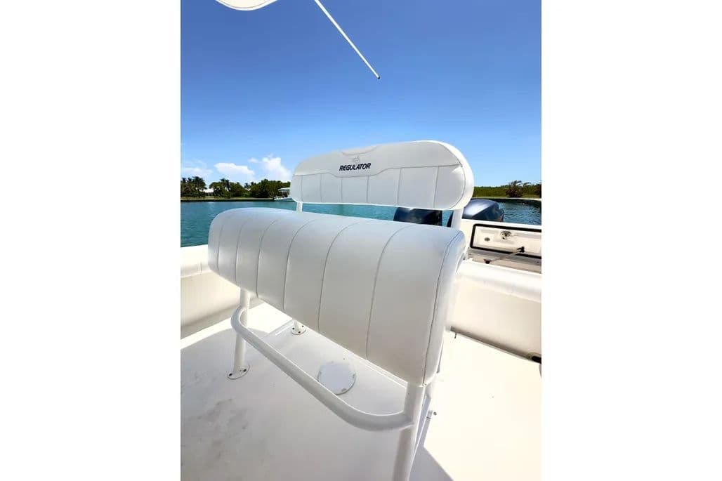 2013 Regulator 24FS for Sale in Miami, Florida Center Console 3