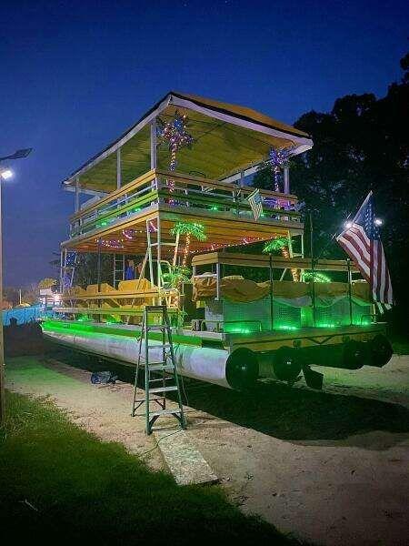 Crest 35 Double Decker For Sale