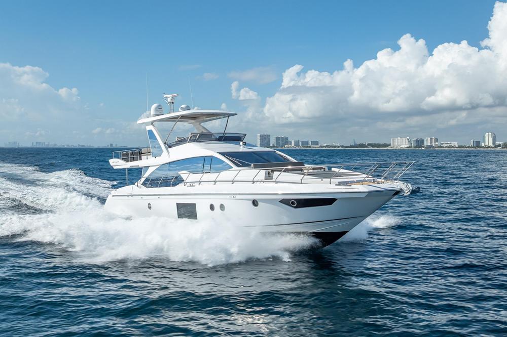 2019 Azimut 66