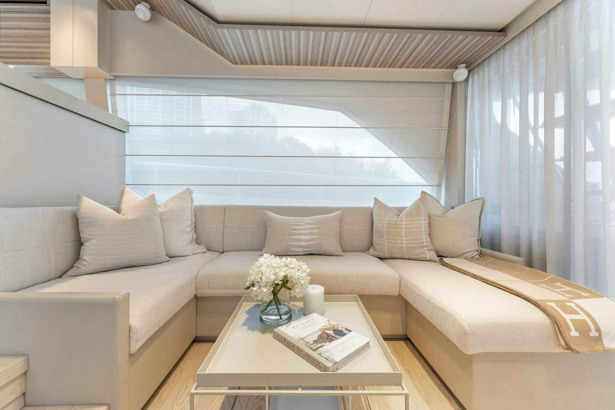 Ferretti Yachts 670 for Sale