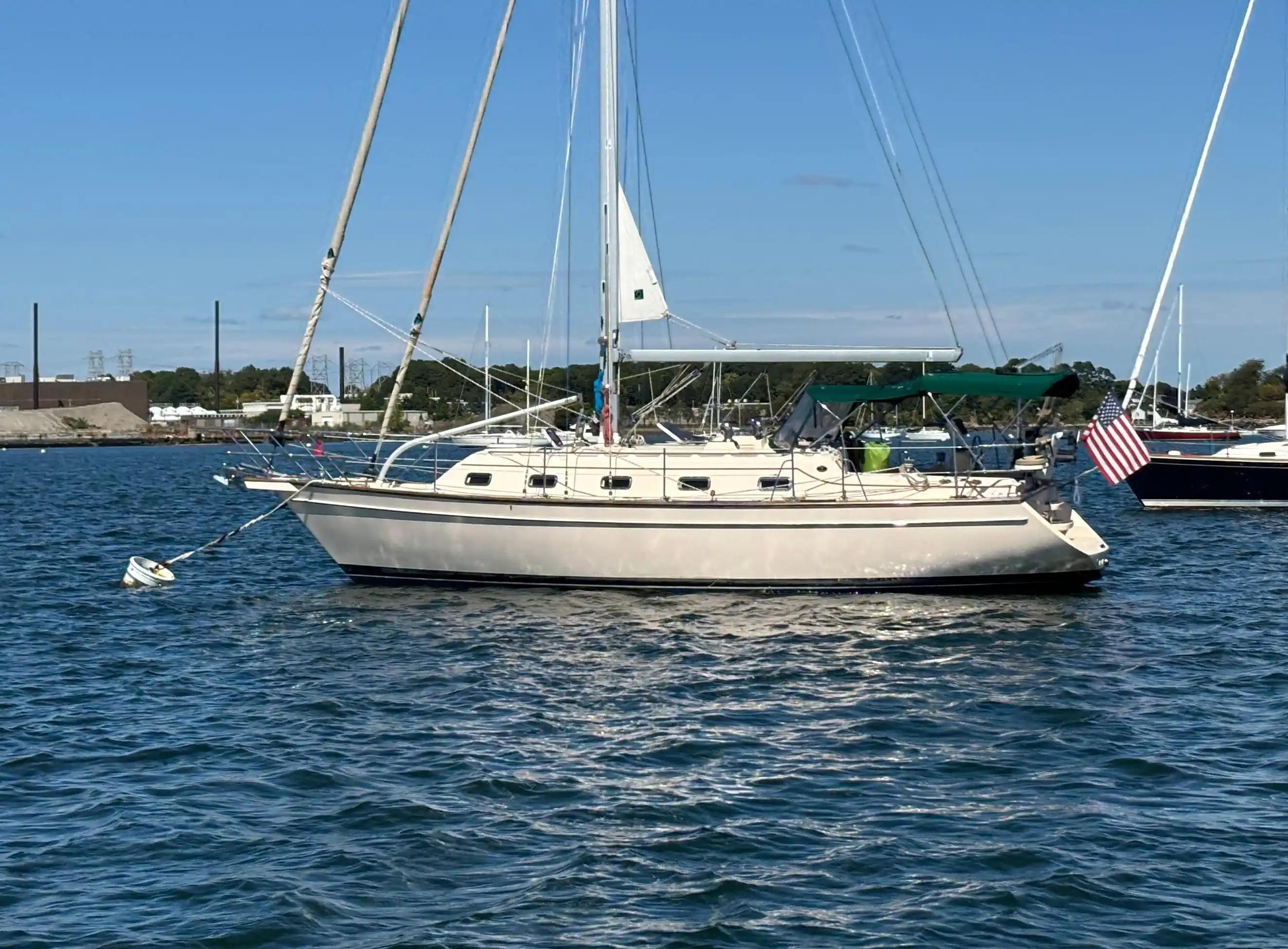 Island Packet Yachts 370 For Sale