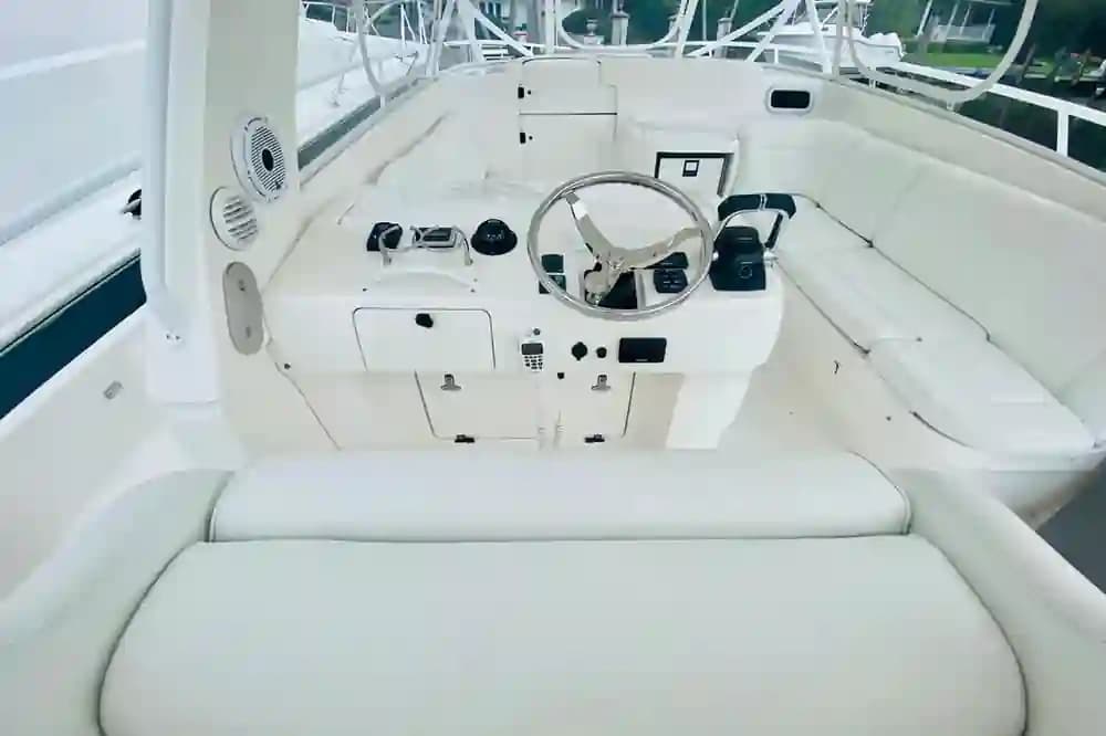 2008 Intrepid Powerboats 390 Sport Yacht for Sale in Coral Gables, Florida Express Cruiser 5
