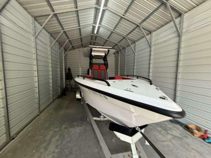 2025 Concept 27' Open Deck