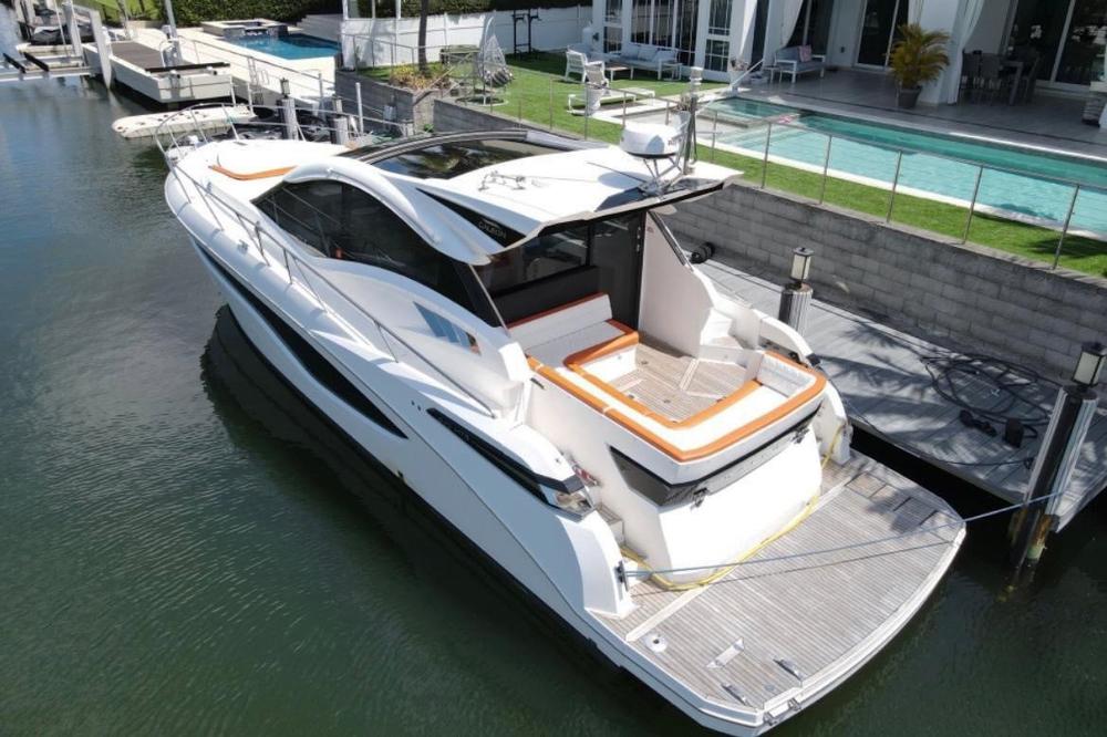 Galeon445_ext03-1.jpg