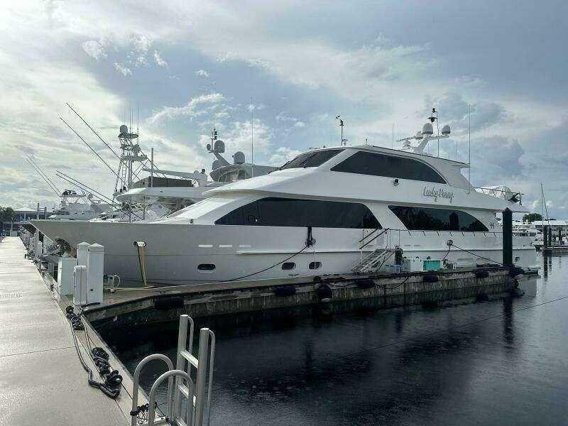 Hargrave 94 Sky Lounge For Sale