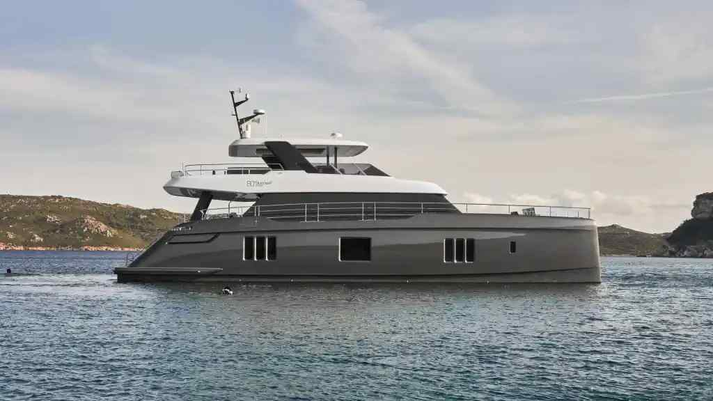 Yacht