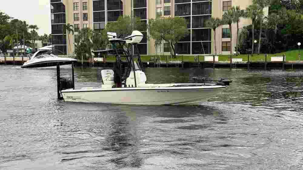 2024 Pathfinder Boats 2500 Hybrid