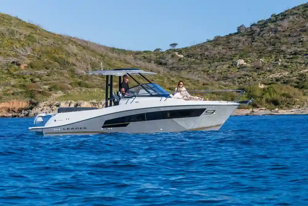 2024 Jeanneau Leader 9.0 WA S2 for Sale in Fort Lauderdale, Florida Walk-around Boats 5