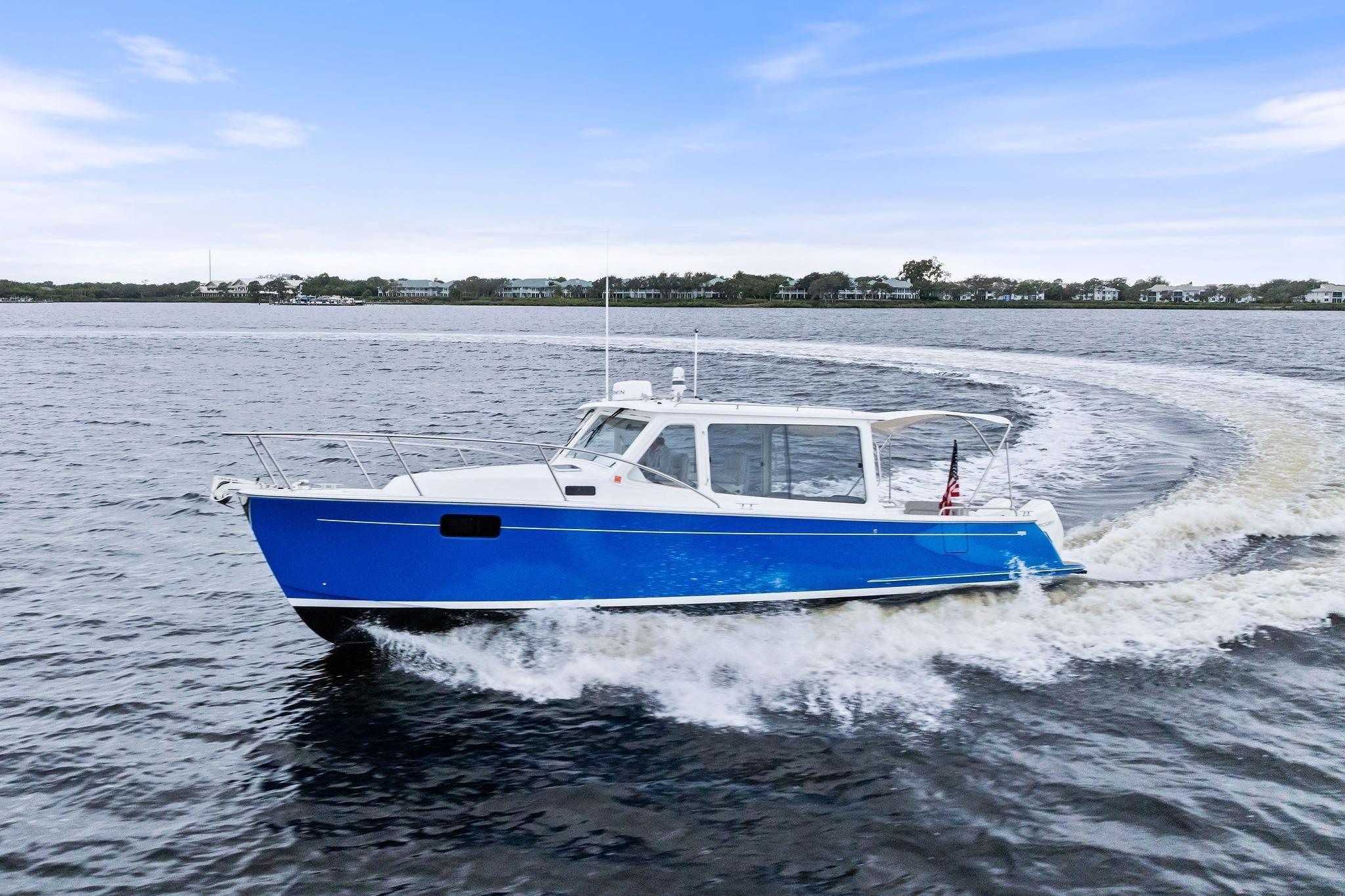 MJM Yachts 35 For Sale