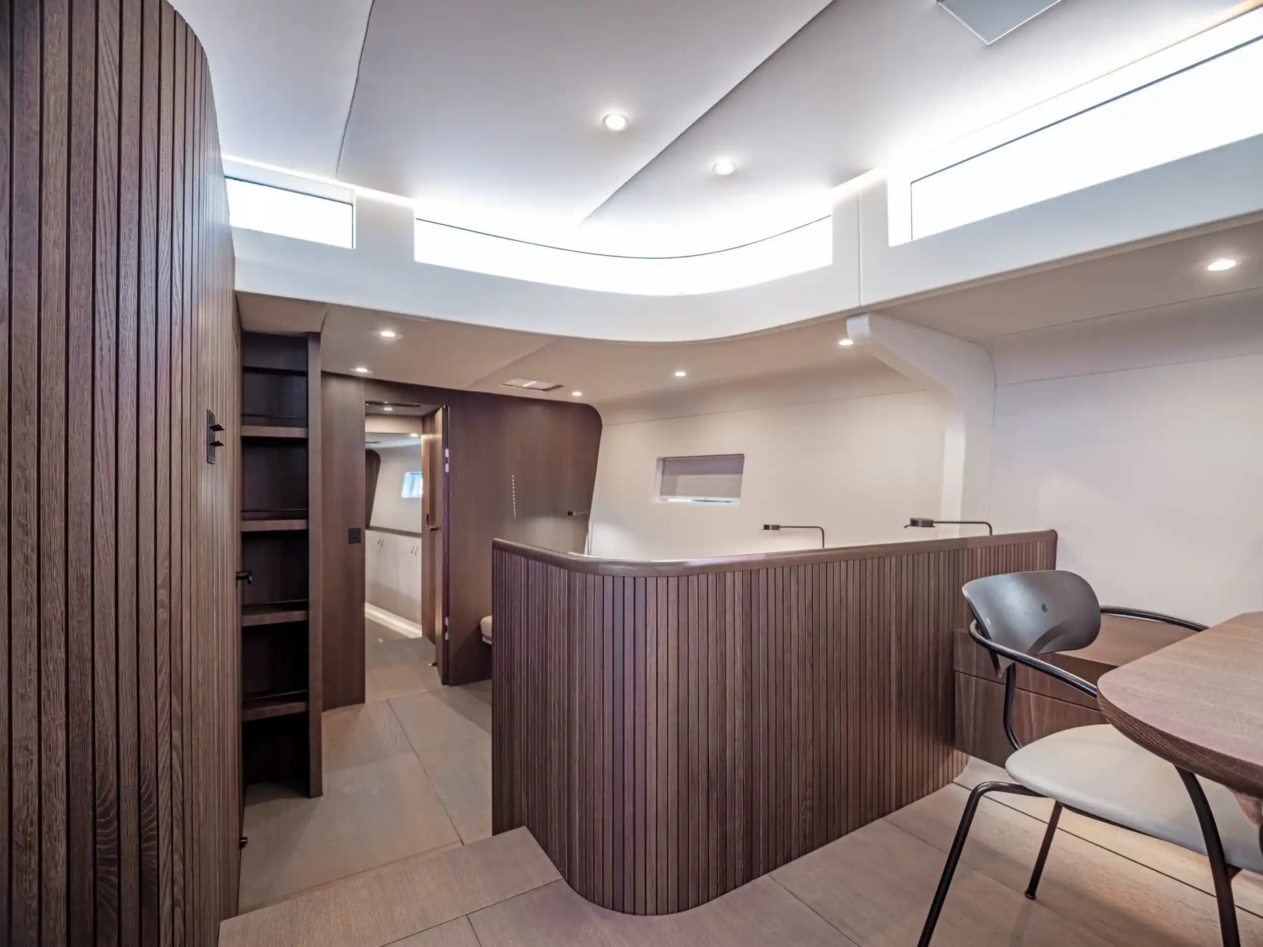 Y Yachts Y9 for Sale