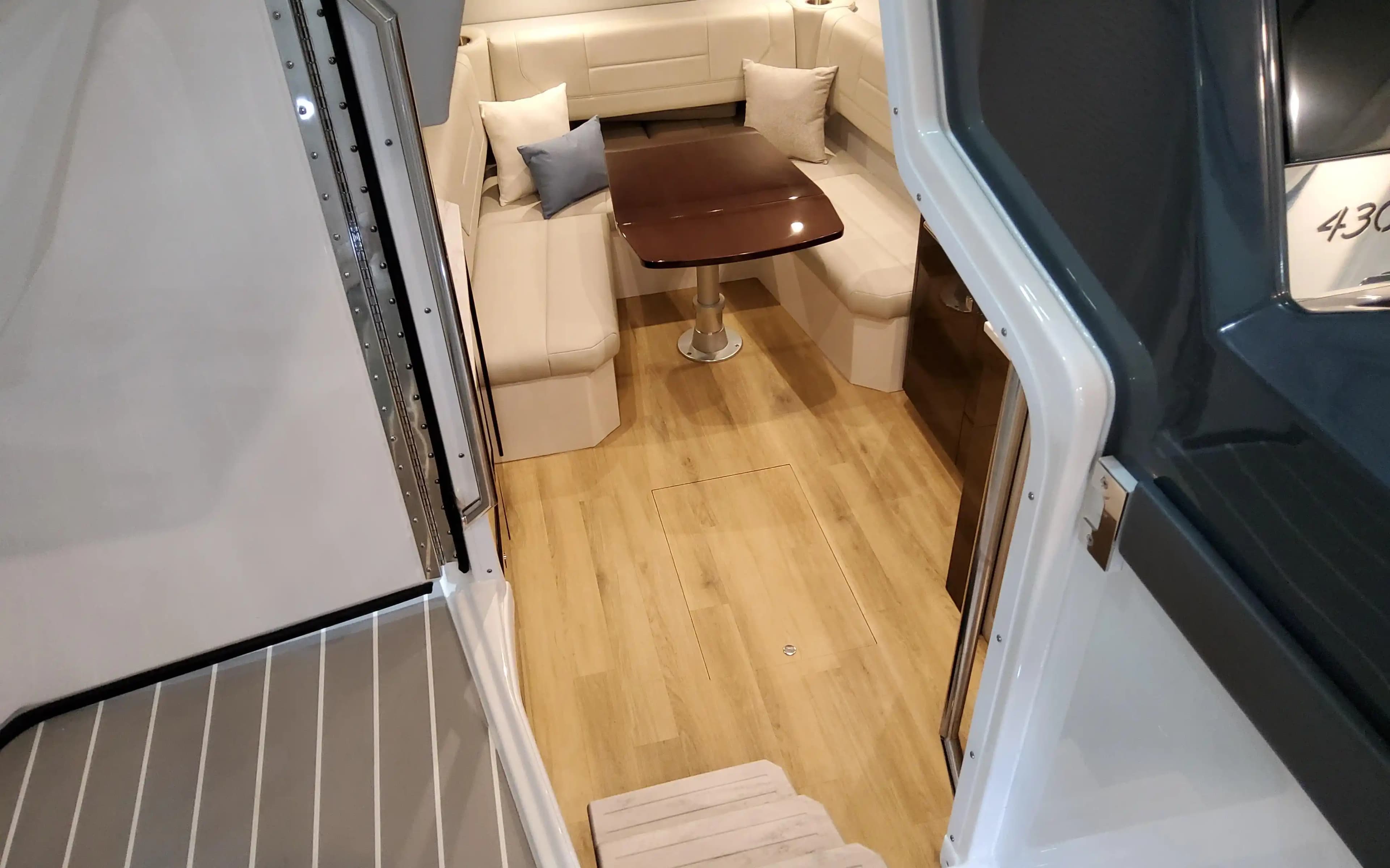 2024 Formula Boats 430 All Sport Crossover for Sale in Fort Lauderdale, Florida Sport Cruiser 1