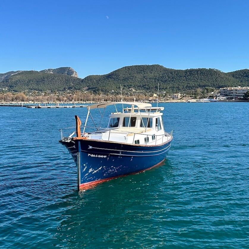 Myabca-900-aquila-llaut-for-sale-Mallorca-easyboats-bow-uai-838x838.jpg